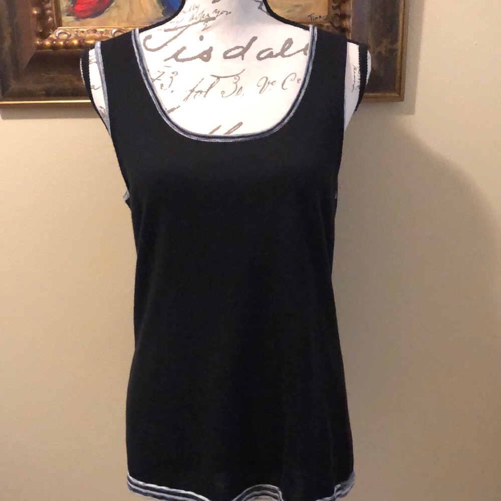 Beatrix • OST scoop neck stripe trim classic knit sleeveless tank top